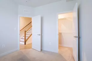 2828 Arts Vista Blvd, Suitland, MD 20746 - Photo 31