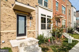 2703 Chelsea Willows Wy, Hyattsville, MD 20782 - Photo 3