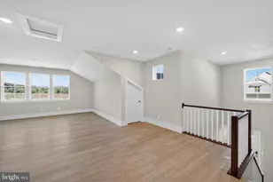 3701 Elizabeth River Dr, Upper Marlboro, MD 20772 - Photo 9