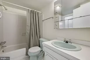 7820 Hanover Pkwy, Greenbelt, MD 20770 - Photo 19