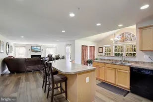 5303 Chestnut Manor Ct, Upper Marlboro, MD 20772 - Photo 13