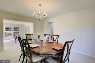 5303 Chestnut Manor Ct, Upper Marlboro, MD 20772 - Photo 9