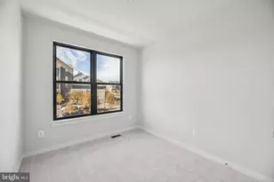 17313 Hardisty Way St, Bowie, MD 20715 - Photo 19