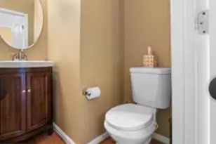 5610 Hartfield, Suitland, MD 20746 - Photo 9