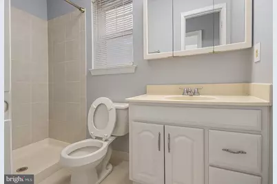 8905 Bluffwood Lane, Fort Washington, MD 20744 - Photo 17