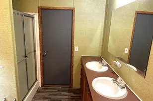 8601 Temple Hills Rd, Temple Hills, MD 20748 - Photo 15