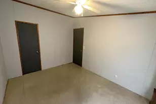 8601 Temple Hills Rd, Temple Hills, MD 20748 - Photo 19