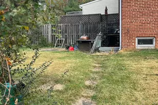 3500 Manorwood Dr, Hyattsville, MD 20782 - Photo 3