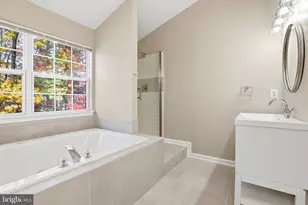 5704 Lyngate Ct, Lanham, MD 20706 - Photo 25