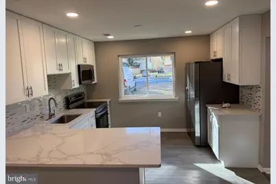 402 Warburton Oaks Drive, Fort Washington, MD 20744 - Photo 3