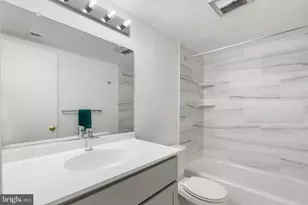 6024 Westchester Park Dr, College Park, MD 20740 - Photo 15