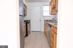 2027 Barlowe Pl, Landover, MD 20785 - Photo 7