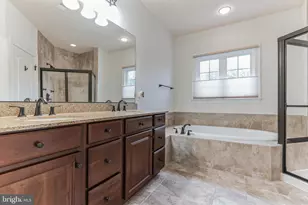 4927 Collingtons Bounty Dr, Bowie, MD 20720 - Photo 23