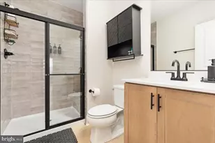 423 Mdw Crk Dr, Bowie, MD 20716 - Photo 43