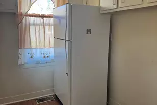 204 68th Pl, Capitol Heights, MD 20743 - Photo 5