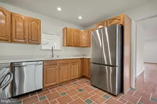 2504 Korvale Ln, Bowie, MD 20715 - Photo 3