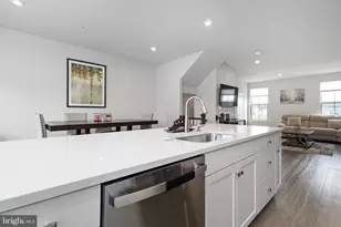 1109 Patuxent Greens Dr, Laurel, MD 20708 - Photo 9