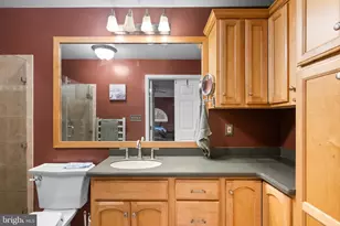 13100 Croom Rd, Upper Marlboro, MD 20772 - Photo 17