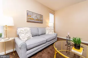 13400 Oaklands Manor Dr, Laurel, MD 20708 - Photo 5