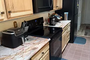 9709 Lake Pointe Ct, Upper Marlboro, MD 20774 - Photo 5