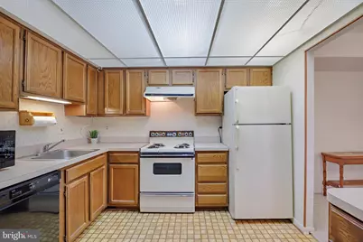 6952 Hanover Parkway 2 (#200), Greenbelt, MD 20770 - Photo 9