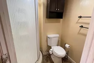 6612 Hillwood Dr, Riverdale, MD 20737 - Photo 25