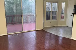 6711 Village Park Dr, Greenbelt, MD 20770 - Photo 9