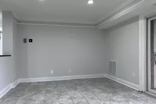 6018 Westchester Park Dr, College Park, MD 20740 - Photo 5