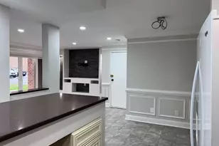 6018 Westchester Park Dr, College Park, MD 20740 - Photo 3