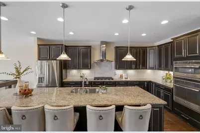 5313 Stream Bank Lane, Greenbelt, MD 20770 - Photo 9