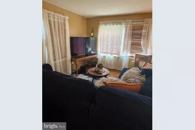 5812 Shoshone Drive, Oxon Hill, MD 20745 - Photo 3