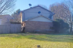 10201 Pine Meadows Ln, Upper Marlboro, MD 20772 - Photo 3