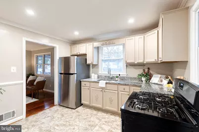 5015 Iroquois Street, College Park, MD 20740 - Photo 13