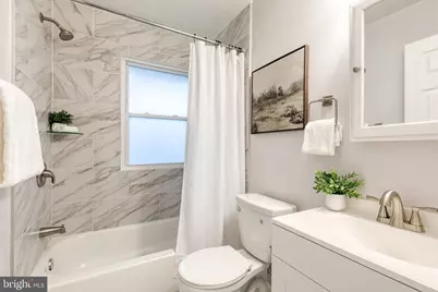 5015 Iroquois Street, College Park, MD 20740 - Photo 17
