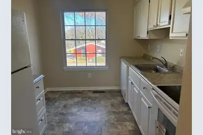 5605 Kolb, Capitol Heights, MD 20743 - Photo 5