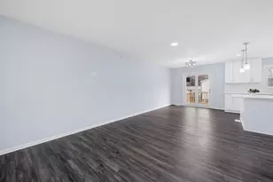 201 Royal Oak Cir, Hyattsville, MD 20785 - Photo 9