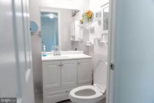 2000 Grovewood, Capitol Heights, MD 20731 - Photo 13