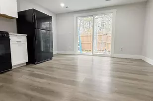 1805 Village Green Dr, Hyattsville, MD 20785 - Photo 3