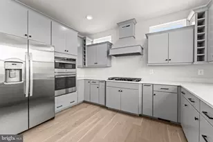 623 Trimaran Wy, Oxon Hill, MD 20745 - Photo 9