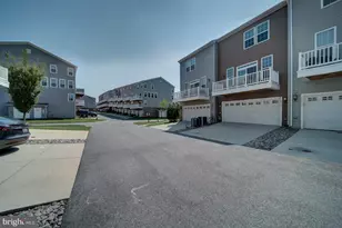 2714 Pinebrook Rd, Landover, MD 20785 - Photo 33