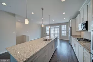 2714 Pinebrook Rd, Landover, MD 20785 - Photo 9