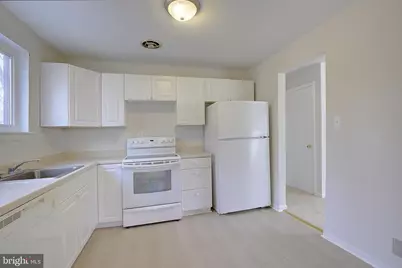 9202 Surratts Manor Drive, Clinton, MD 20735 - Photo 15