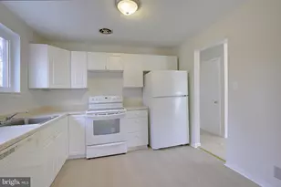 9202 Surratts Manor Dr, Clinton, MD 20735 - Photo 15