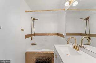 2503 Lemontree Terrace, Springdale, MD 20774 - Photo 17