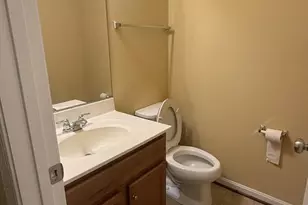 9709 Smithview Pl, Lanham, MD 20706 - Photo 3