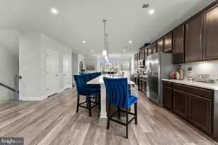 9647 Glassy Creek Way, Upper Marlboro, MD 20772 - Photo 11