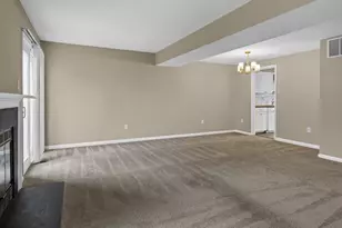 8218 Londonderry Ct, Laurel, MD 20707 - Photo 9