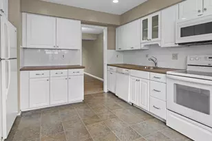 8218 Londonderry Ct, Laurel, MD 20707 - Photo 5