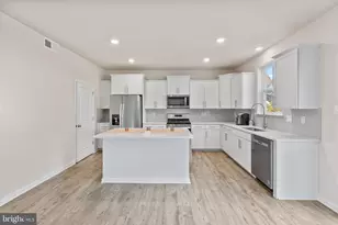 5222 Manor Park Dr, Upper Marlboro, MD 20772 - Photo 5