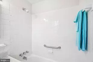 56 Crescent Rd, Greenbelt, MD 20770 - Photo 23